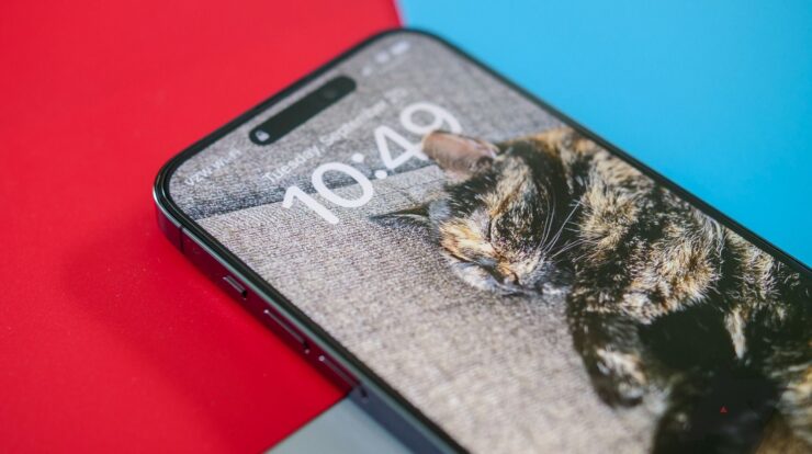 How To Make Your Android Phone Look And Feel Like An Iphone